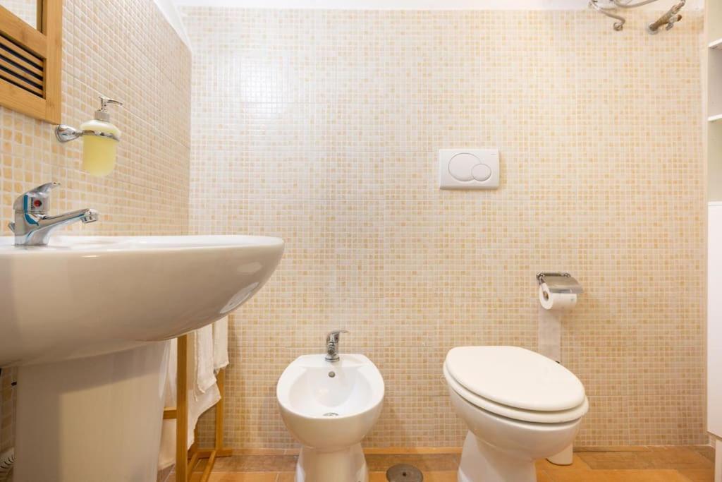 Appartamento Charming Old Town House Bari Esterno foto